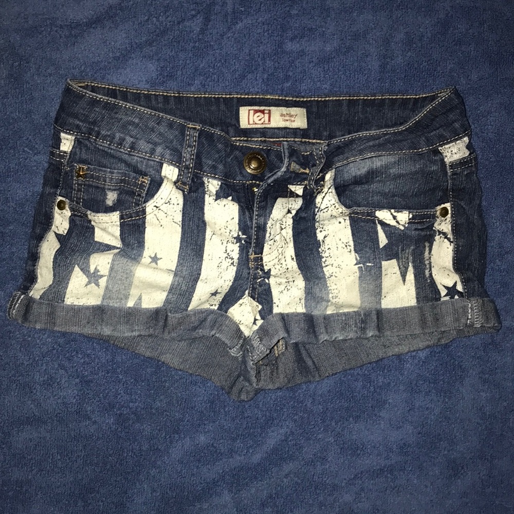 American themed shorts